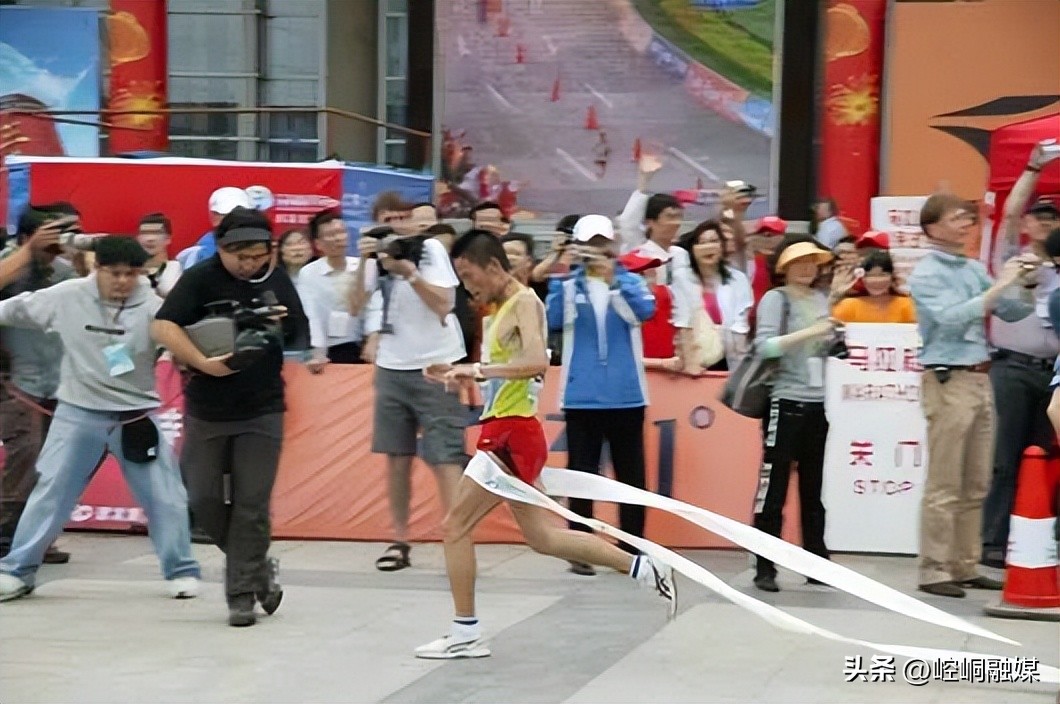 一场足球联赛点燃一座城,平凉超级足球