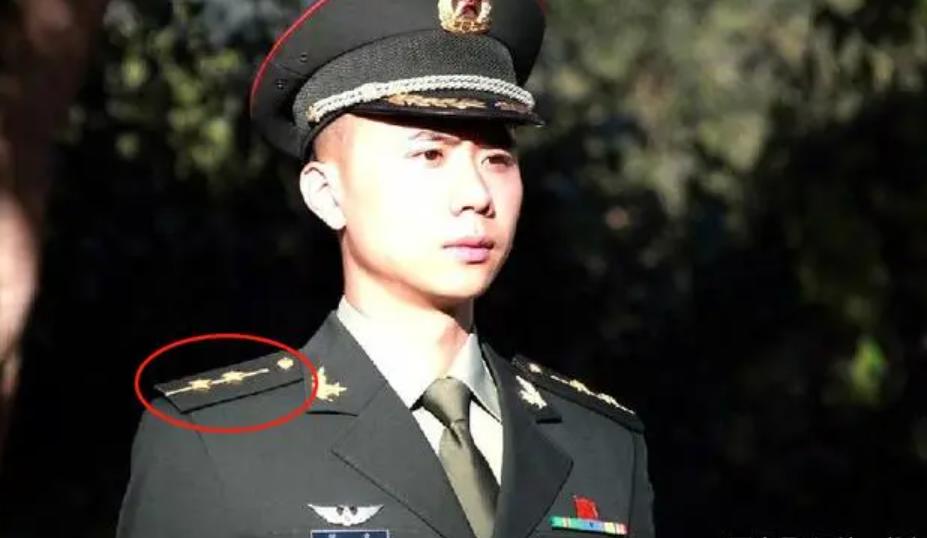 部队军官军衔怎么区分,部队军衔图表及如何区分