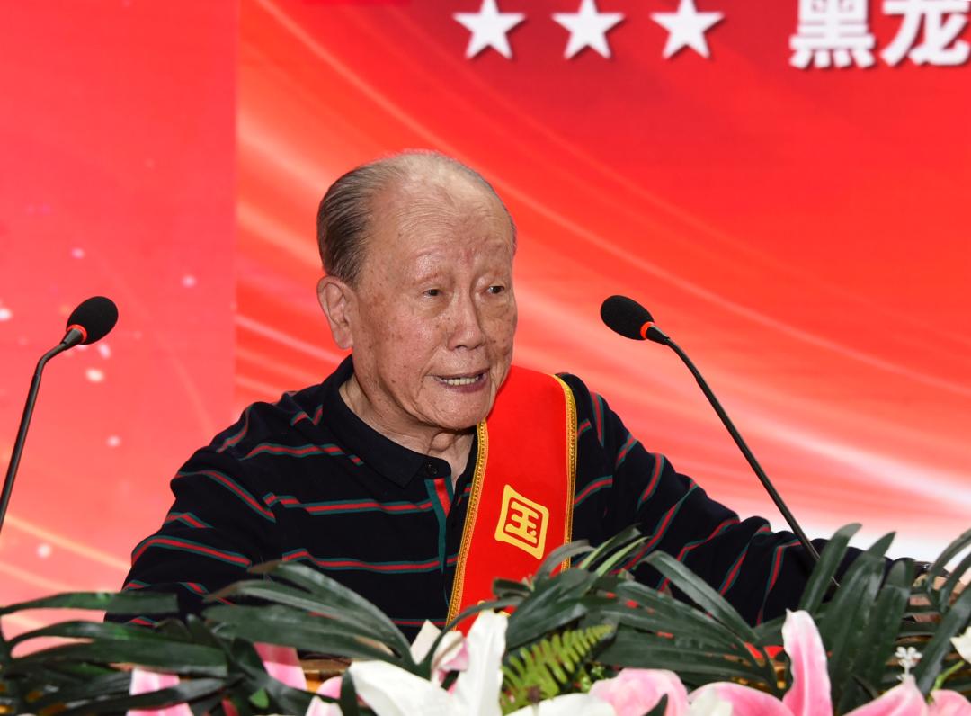 榛戦緳姹熶腑鍖昏嵂澶у鑾峰緱濂栭」,榛戦緳姹熺渷涓尰鑽ぇ瀛︽暀甯堣妭