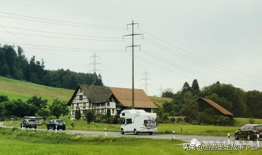 欧洲瑞士旅游线路,卢塞恩金色山口观光火车