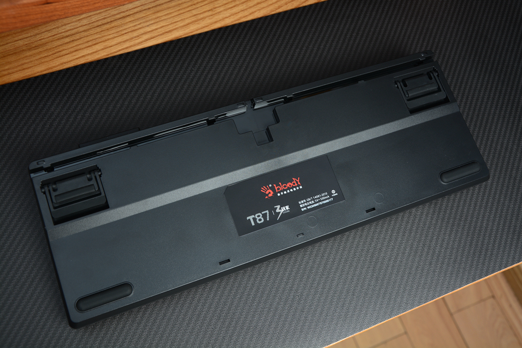 花一把的钱体验三把的手感，血手幽灵T87LT变速光轴机械键盘开箱