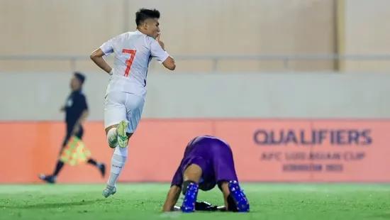 国足直播cctv5中国对马尔代夫,cctv-5国足直播目前比分