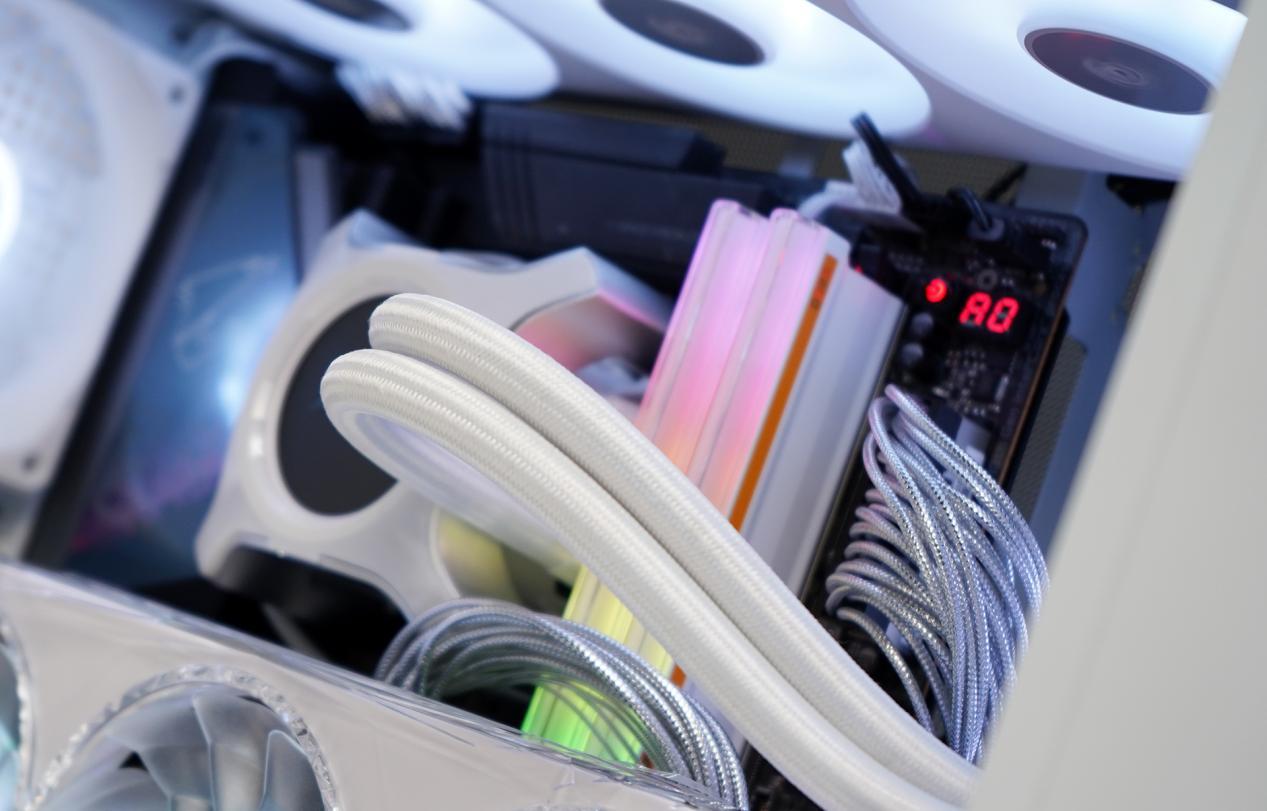 光威神策DDR5-640016Gx2内存评测：价格亲民，配海力士A-Die颗粒