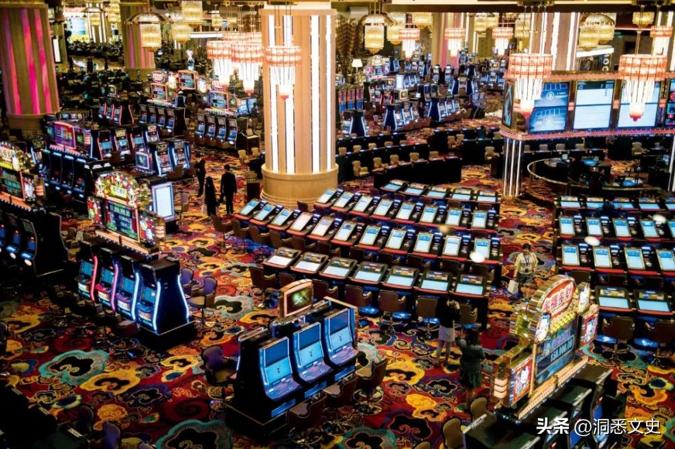 1983赌王别墅的劳斯莱斯,澳门赌王娶第一美女