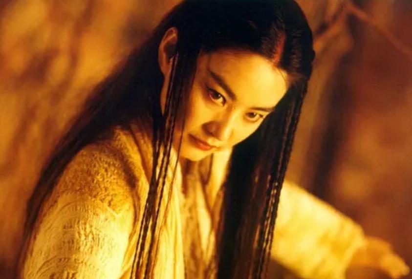 天蝎座女生生气了怎么哄才有效,如何哄好生气的天蝎座女朋友