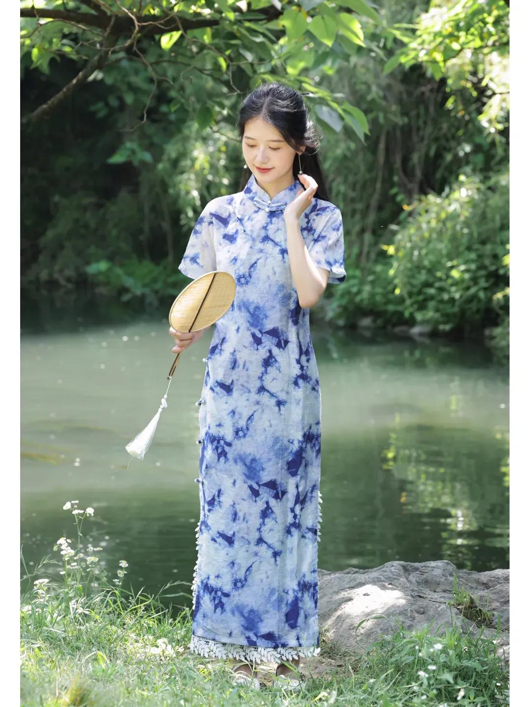 “裙子”这么穿真惊艳！不上膝、不花哨、要收腰，高级优雅又减龄