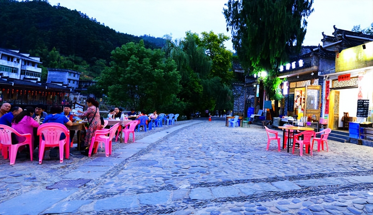 江西瑶里古镇游记,瑶里古镇属于江南吗