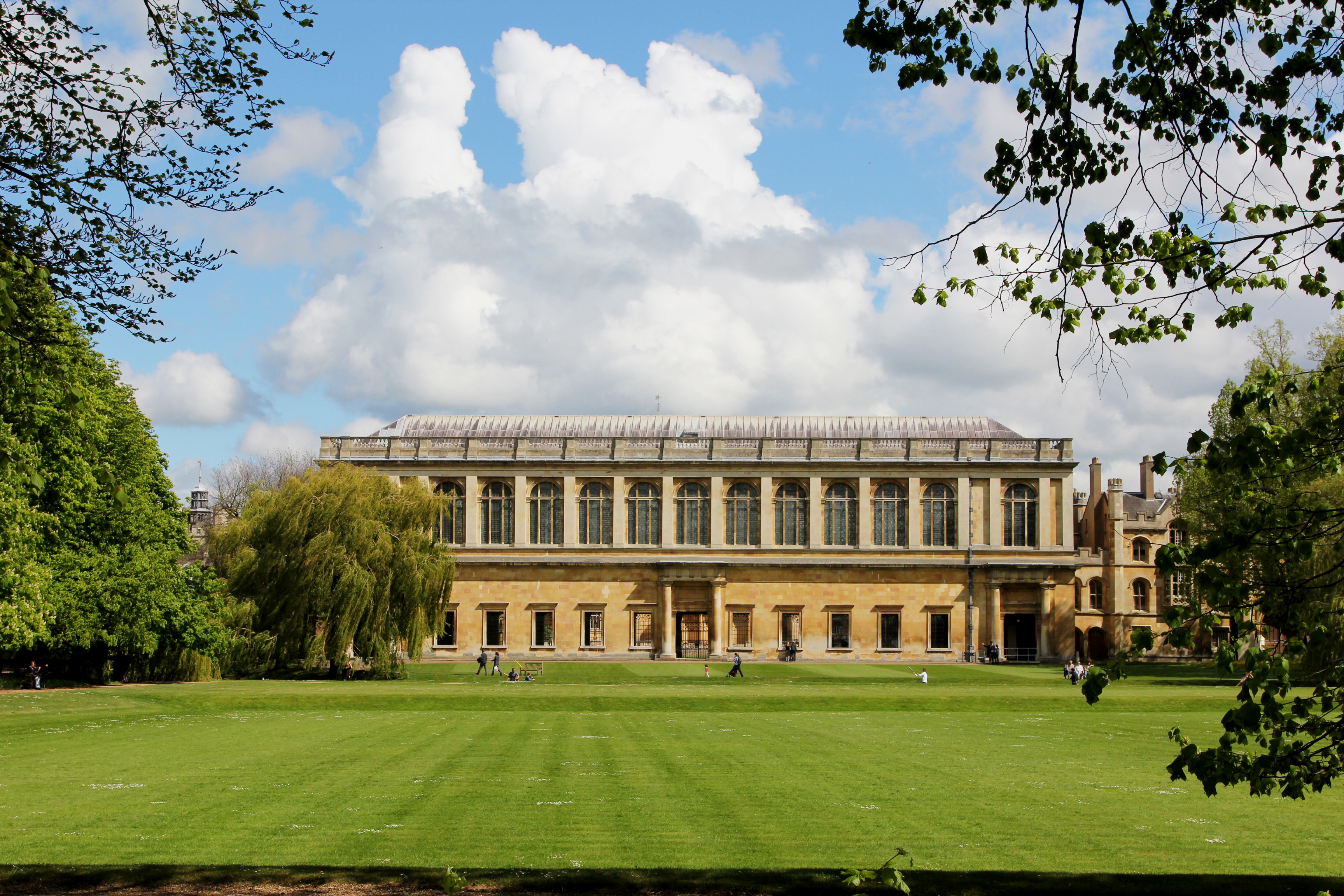 剑桥大学三一学院苹果,访清华学子