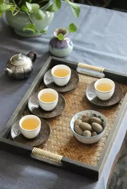 冬天的风像什么啊,冬天的风夹着雪花