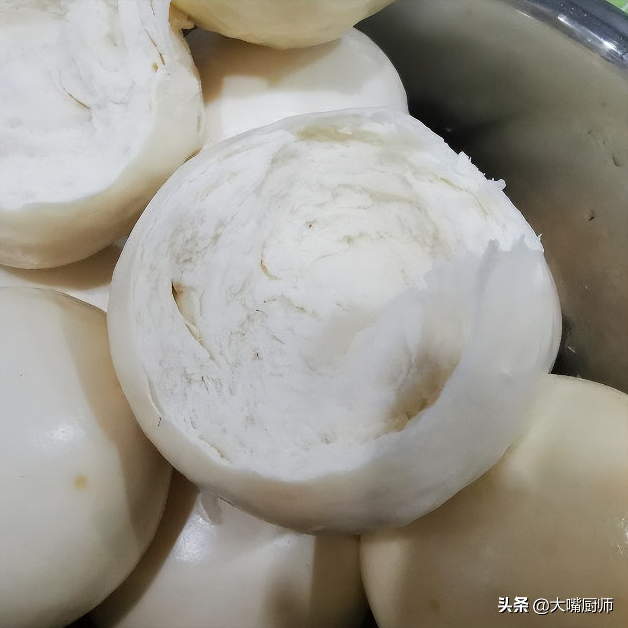 蒸馒头直接放酵母粉不冲开可以吗,蒸馒头直接放碱