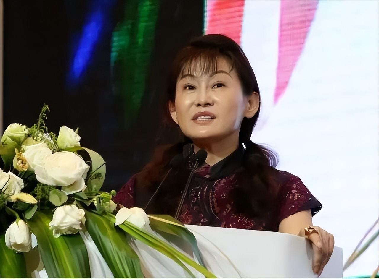 山东女首富赵燕公司,山东女首富赵燕面相分析