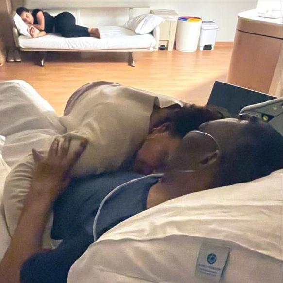 球王贝利的一生有多传奇？从贫民窟到足坛巨星，一代球王就此陨落