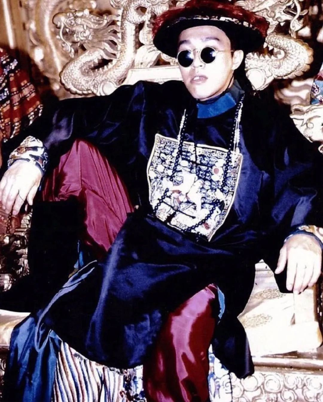 为什么中国男足这么臭,中国男足不努力表现