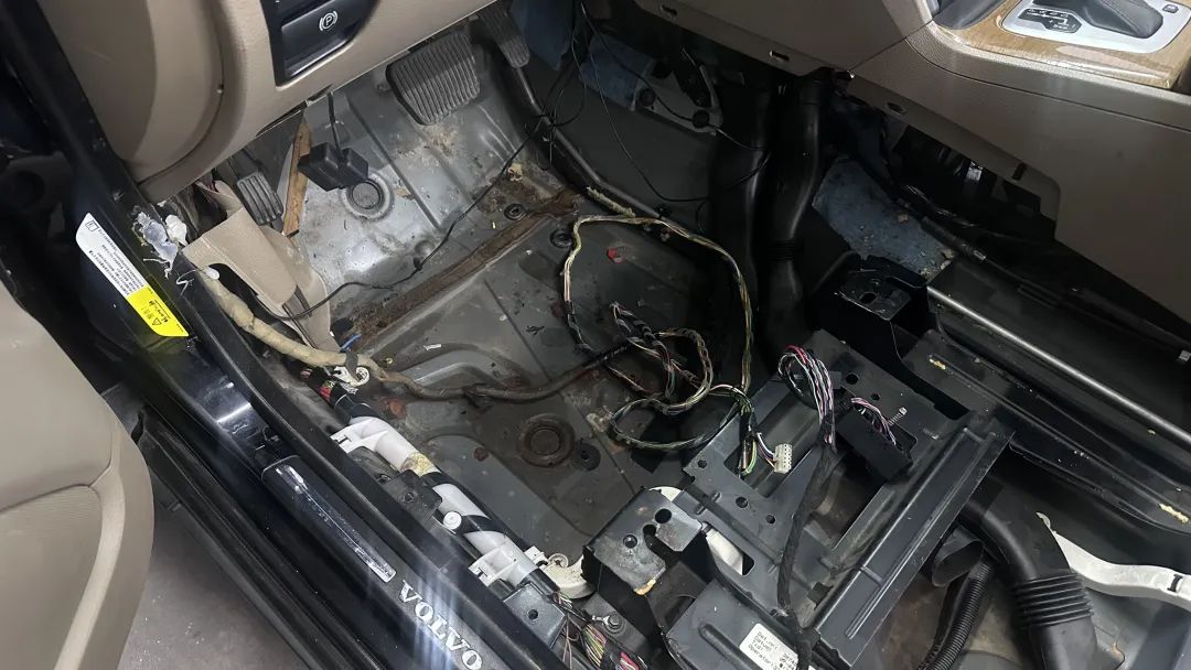 80年沃尔沃xc90出售,08款沃尔沃xc90二手多少钱