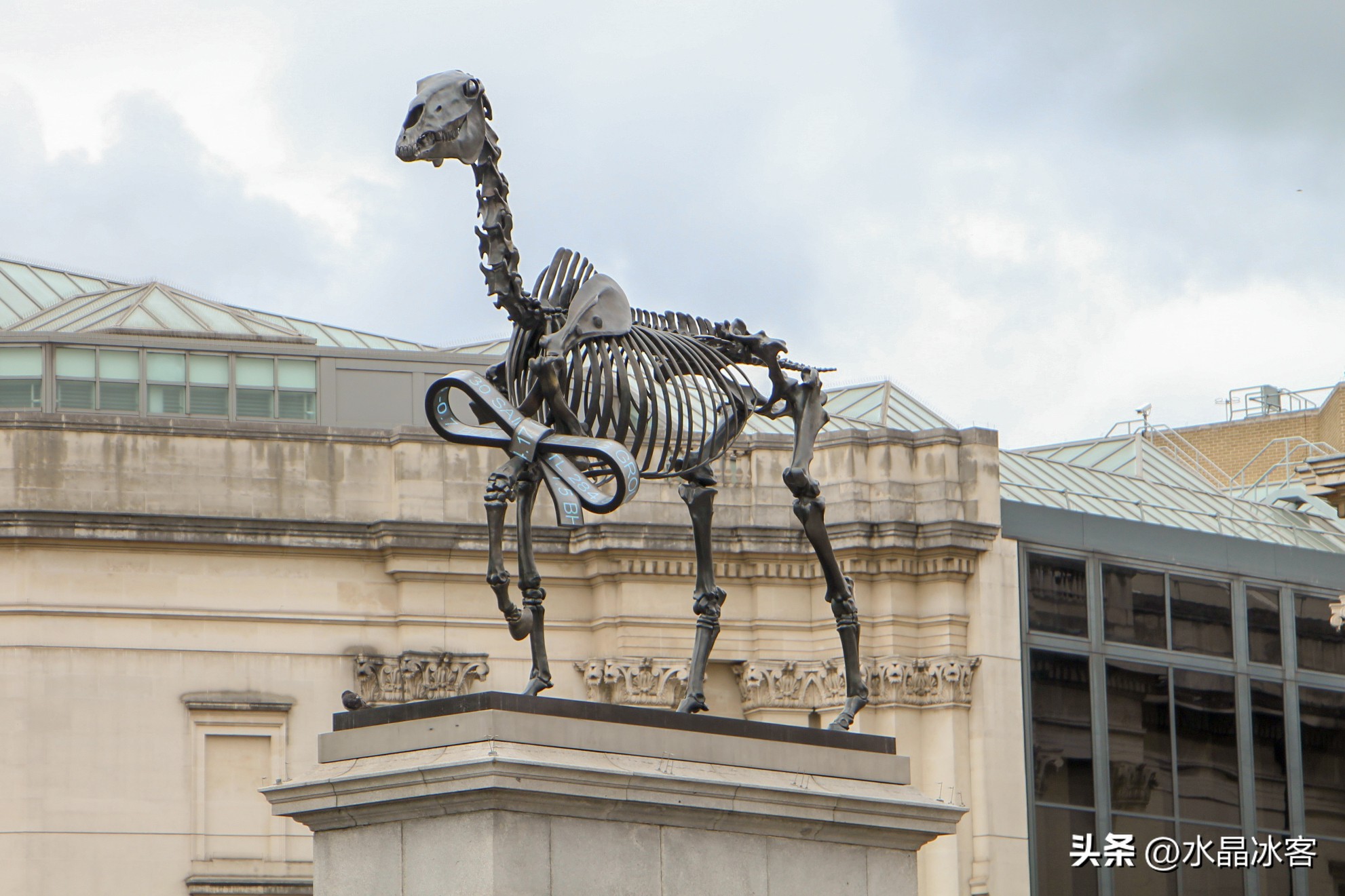 英国伦敦塔桥,英国行购物