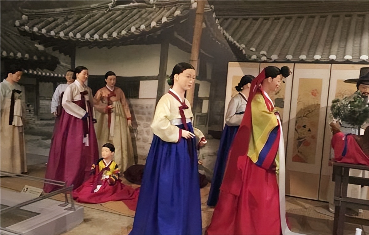 一国厚颜无耻，强行索要中国领土，索要不成在报纸上公然辱骂