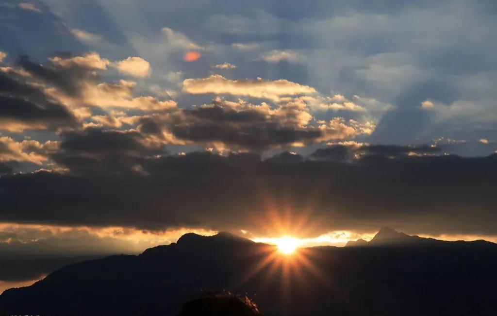 避暑胜地有山有水有树林,大别山避暑胜地有哪些