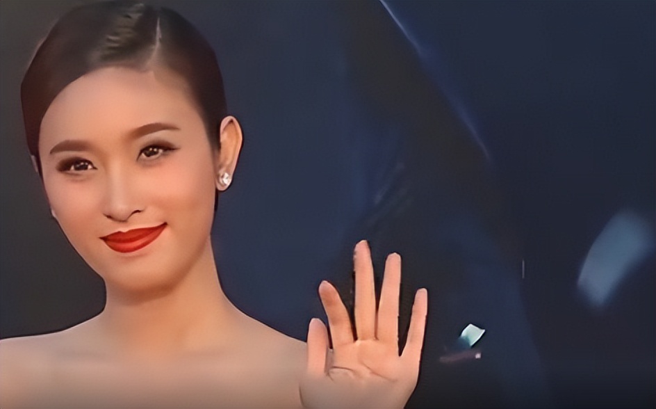 泰国“人妖”如何上厕所，去男厕还是女厕？看完真的是长见识了