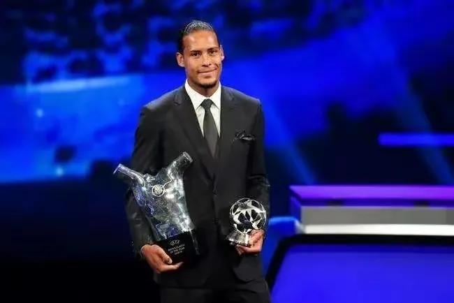 盘点那些半路出家的足球运动员,足坛十大贫民窟走出来的巨星