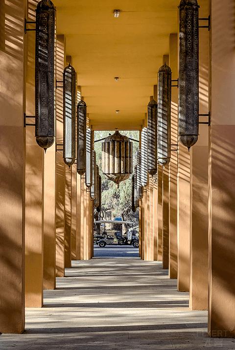 阿联酋丽思卡尔顿,阿联酋野奢帐篷