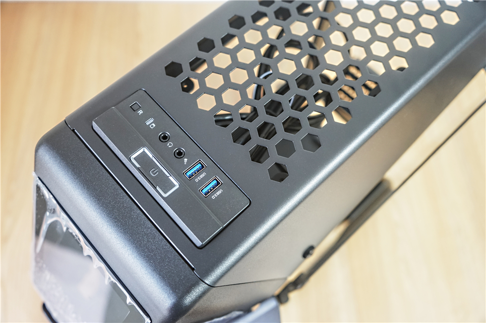 5800X+6600+钢影PF1+飓风S240水冷+阿帕奇机箱的TT半全家桶装机