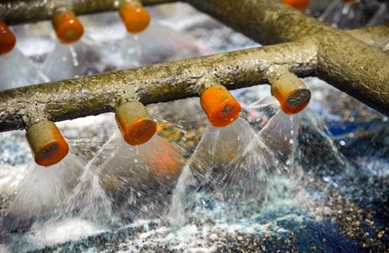 飞越俄罗斯上空,世界目前最大的钻石矿