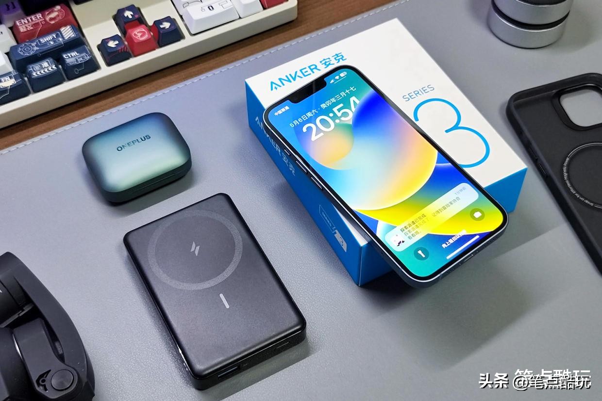 支持lightning输入的磁吸充电宝,lightning接口磁吸充电宝