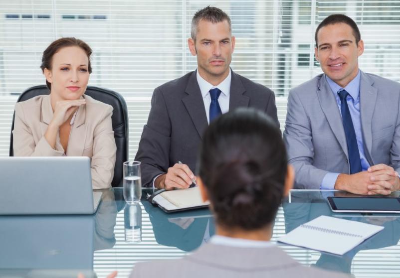 面试同事找你借200元不还,面试题有人欠你2000元迟迟不还