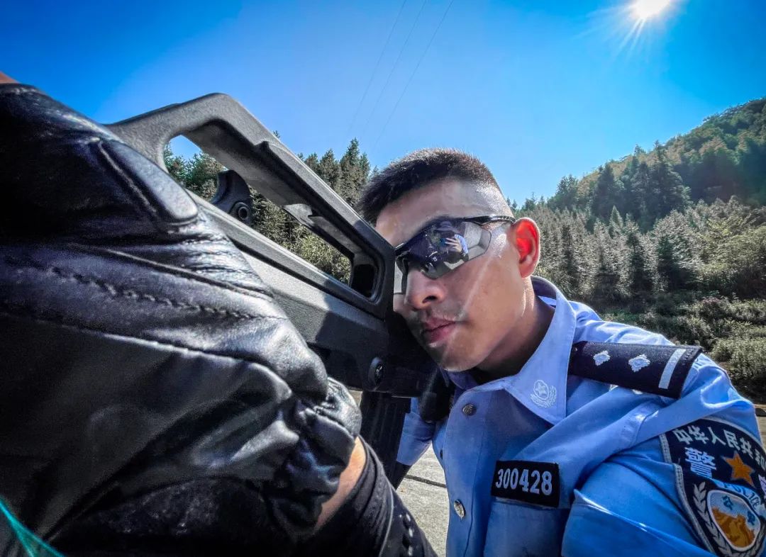 攻坚战|杨相华：军人本色，建功警营