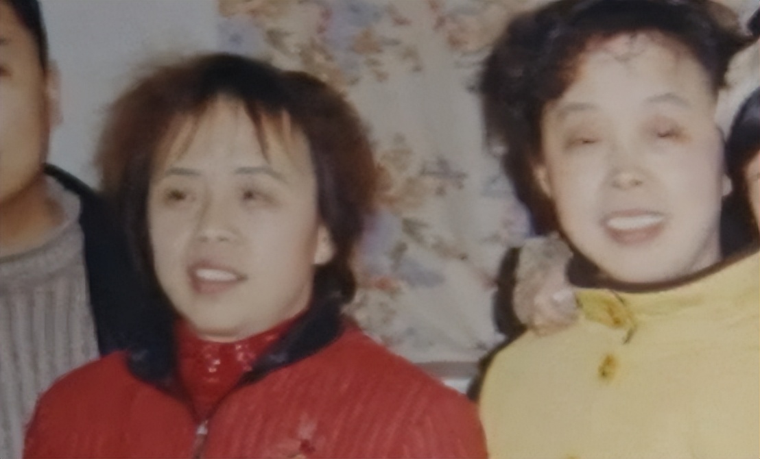 河南双胞胎姐妹真相,34年闺蜜竟是双胞胎