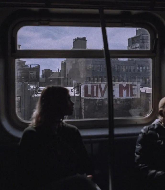 配图自己照片的文案伤感,伤感文案配图关于失落心情