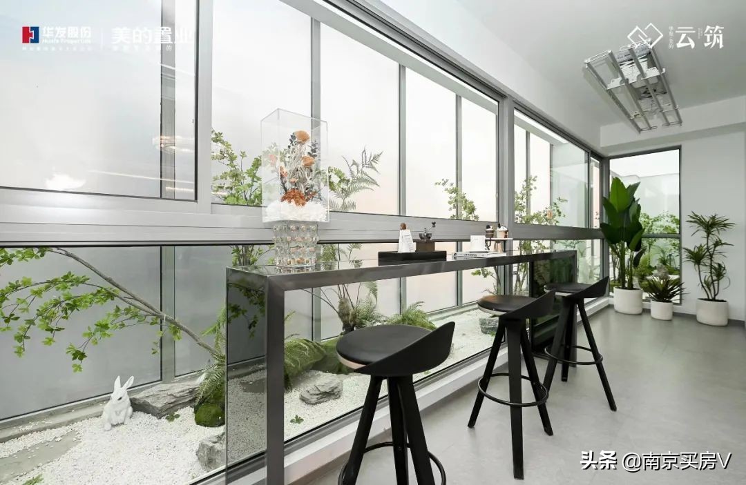 断供近两年的软件谷,终于“炸”出了一个代表作