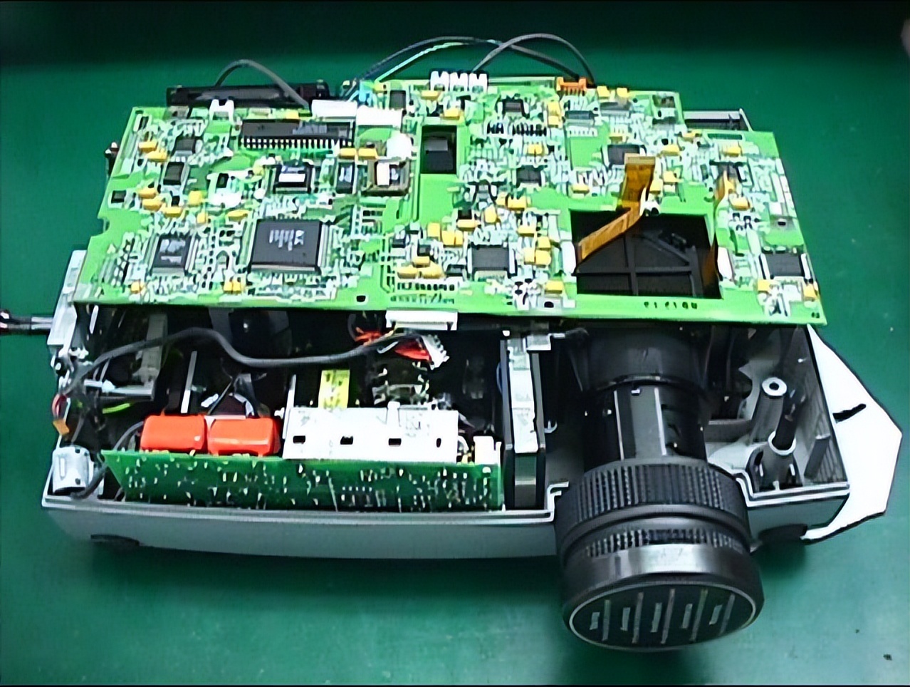 2023年投影仪什么牌子最好最清晰,家用投影仪2023品牌排行榜