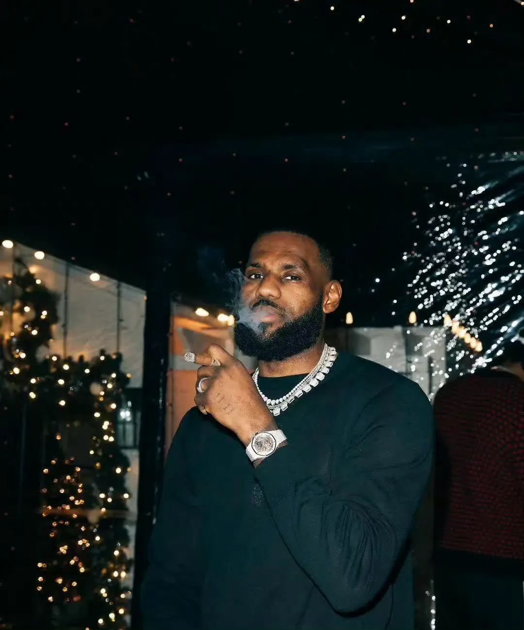 38岁的詹姆斯为什么还要努力,詹姆斯38岁还能当替补吗