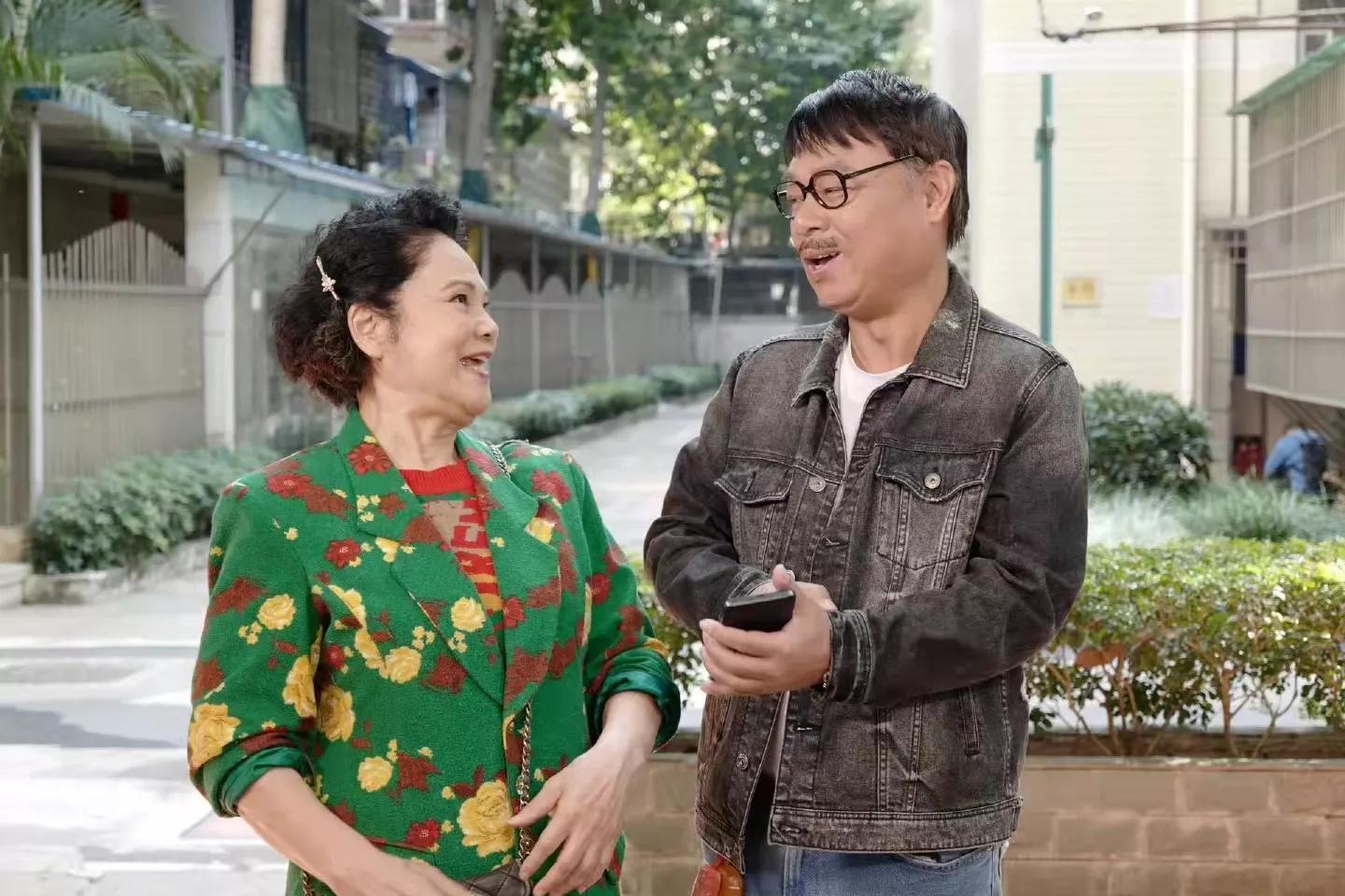 李力持客串外来媳妇本地郎,鬼才导演李力持