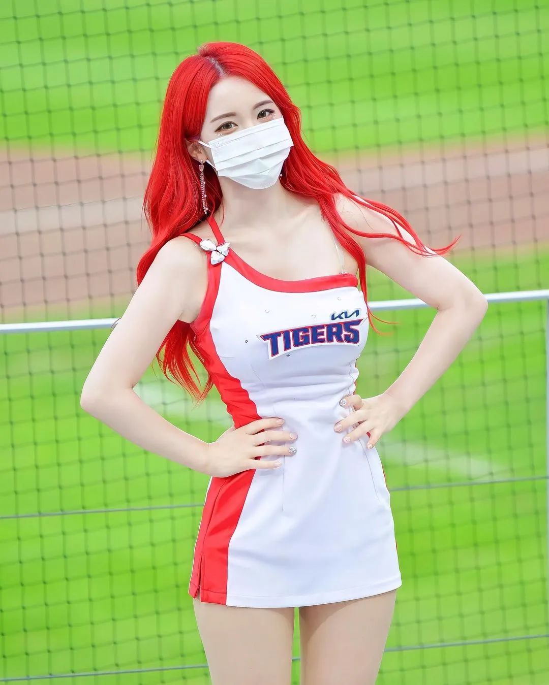 世界杯中韩国啦啦队,世界杯韩国四个啦啦队长