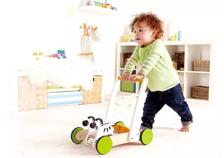 哪些表现说明宝宝大脑发育好,小孩大脑发育迟缓长大后能正常吗