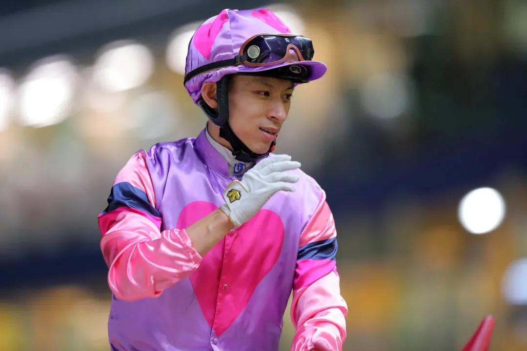 华将发亮～钟易礼谷草首胜蔡明绍力争参与《浪琴国际骑师锦标赛》