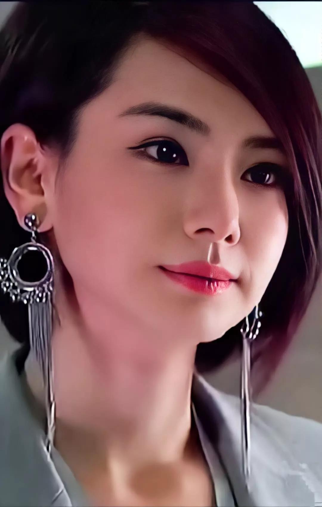 无懈可击之高手如林歌曲,无懈可击之美女如云