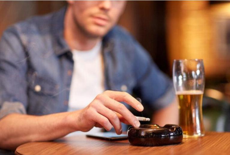 医生提醒：男人的“丁丁”，为何会缩小？不排除这3个原因影响