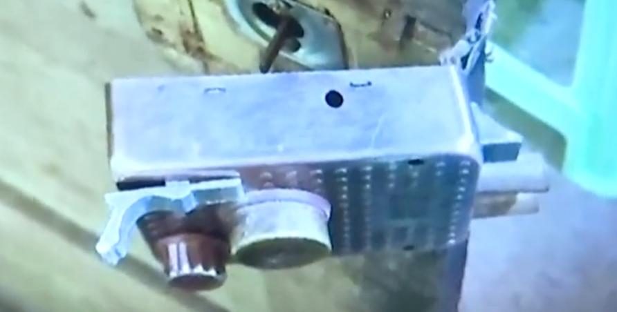 邻居办酒席房门被撬,邻居撬开我房门办婚宴知乎