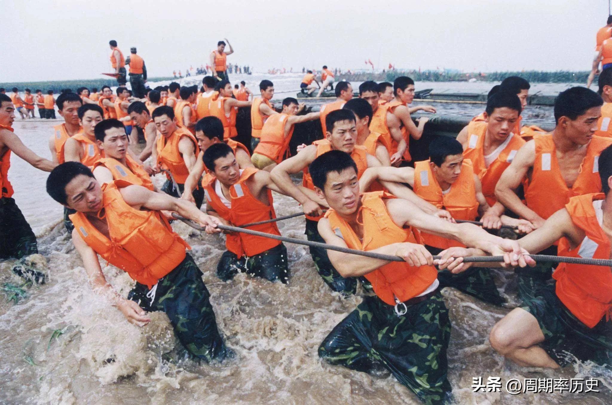 1998年，中央军委实施“师改旅”，究竟怎么个改法？体现在三方面