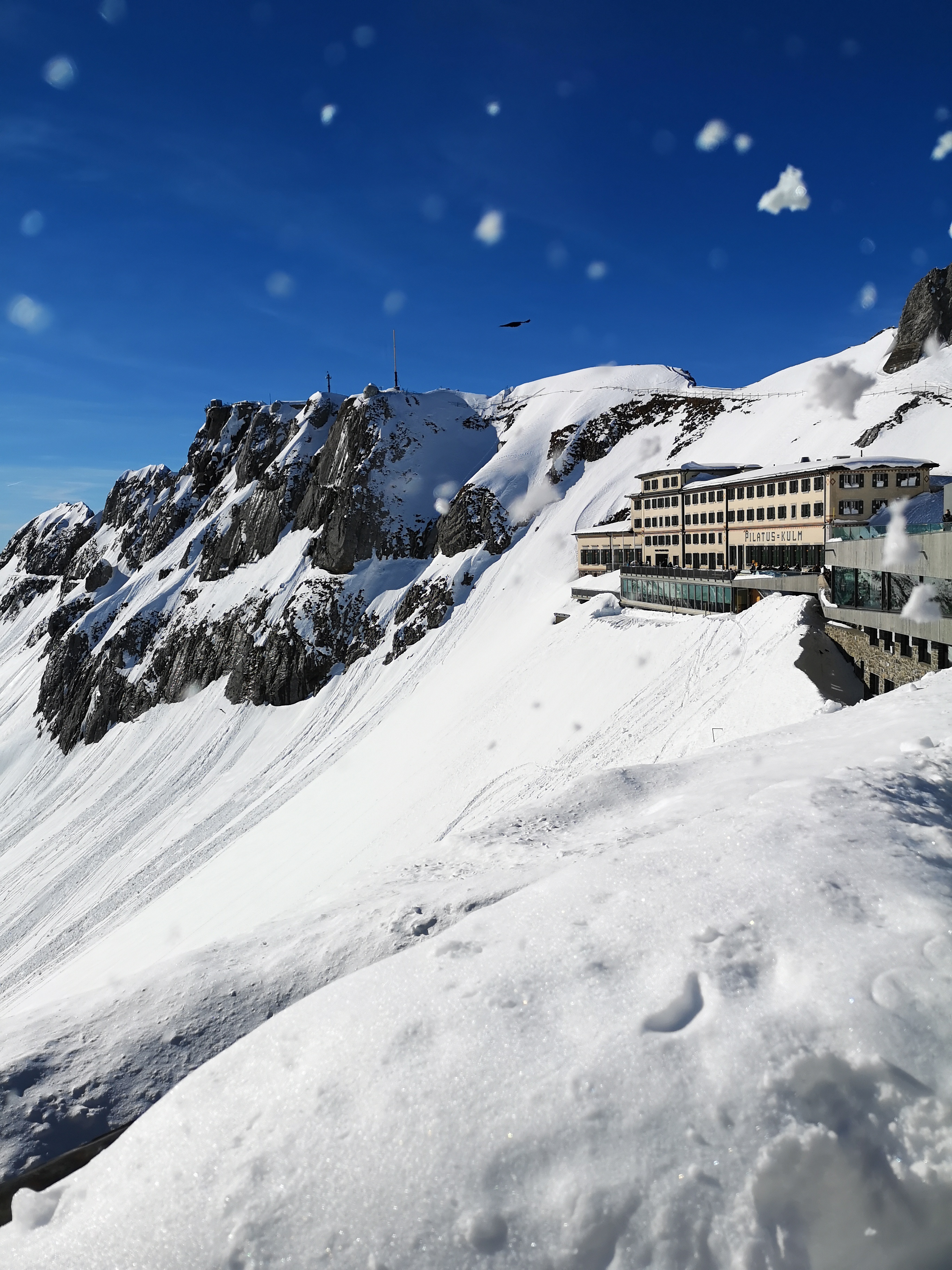 瑞士雪山上的星空,雪山上的惬意生活