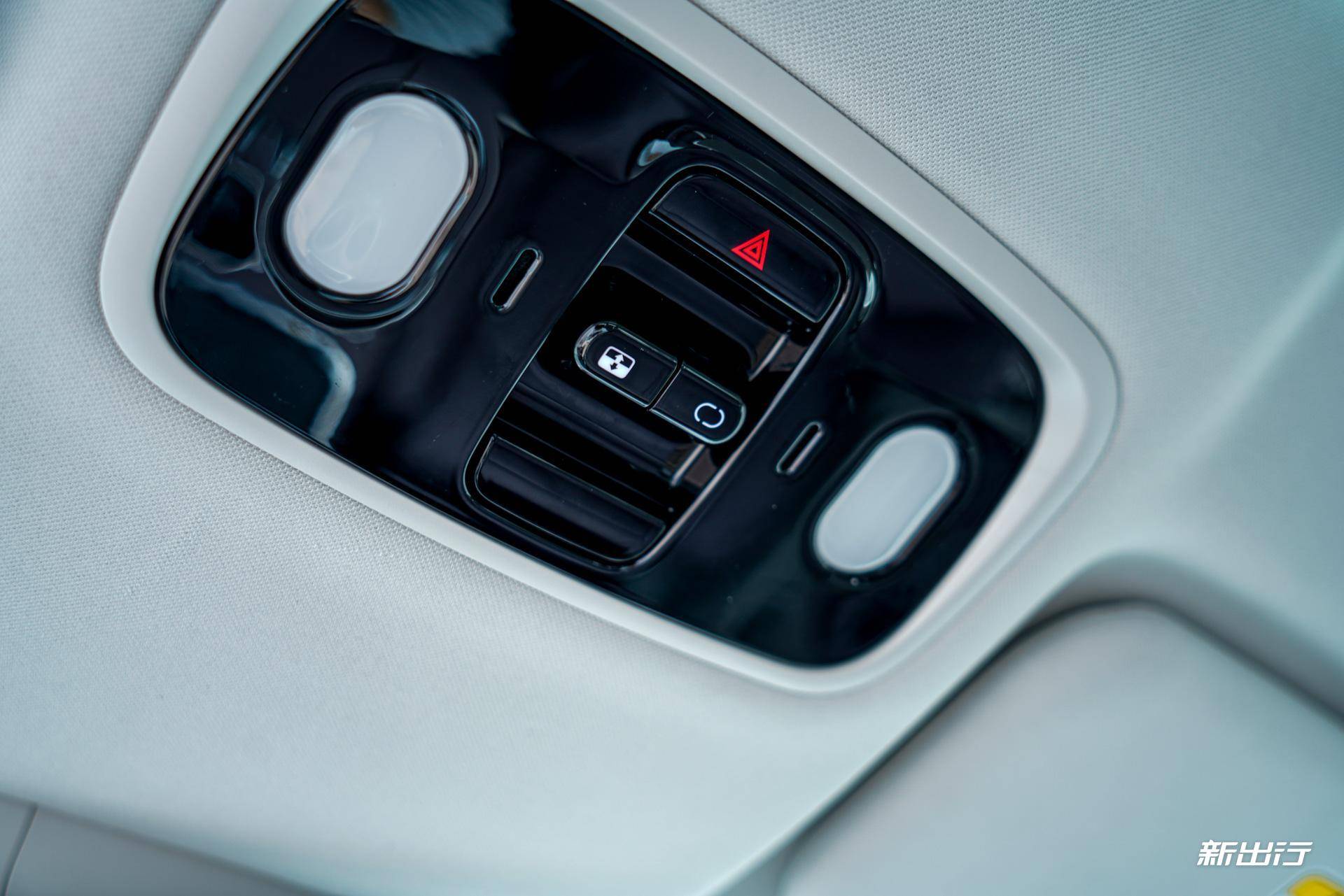 15万的中型SUV体验如何？静态实拍零跑23款C11