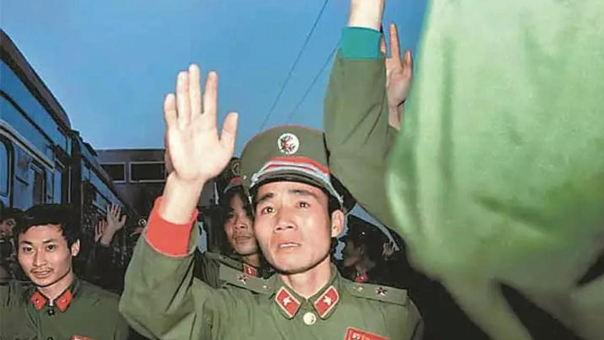 1985年大裁军，铁道兵领导不服，*小平邓**回应：头头不通，调头头