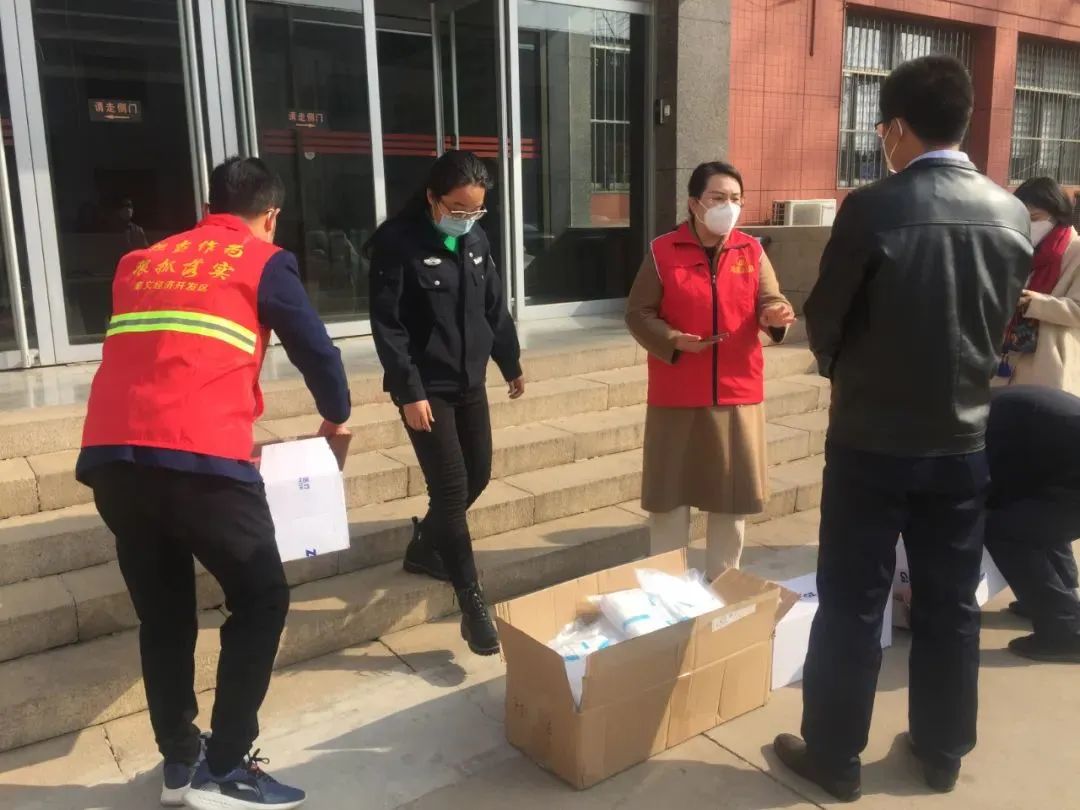 抗击疫情他们在行动,抗击疫情他们义无反顾