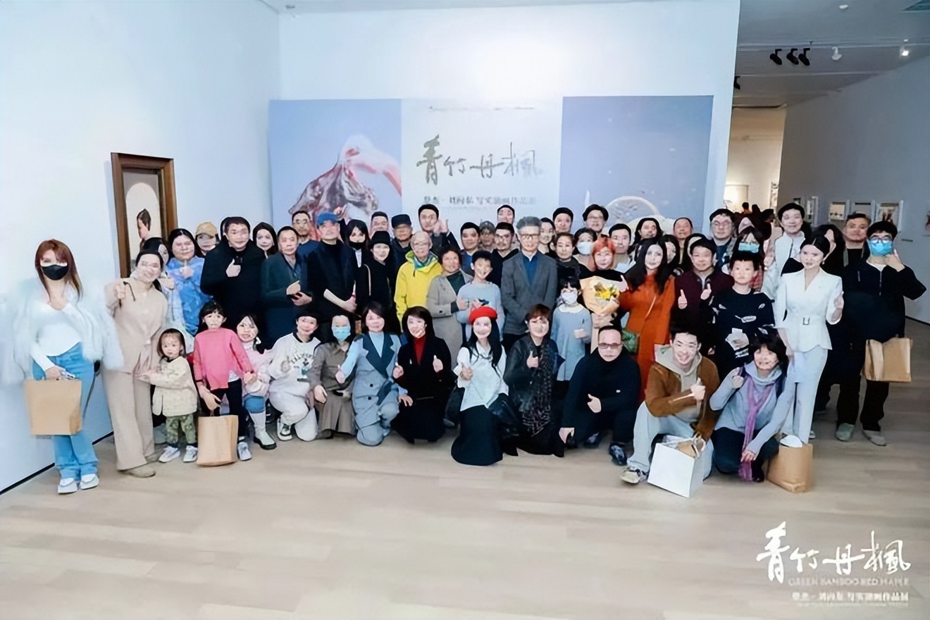 蔡杰超写实油画作品欣赏图文,蔡杰写实油画原画