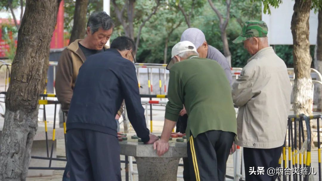 烟台地摊小吃视频,烟台夜市小吃推荐排行榜前十名