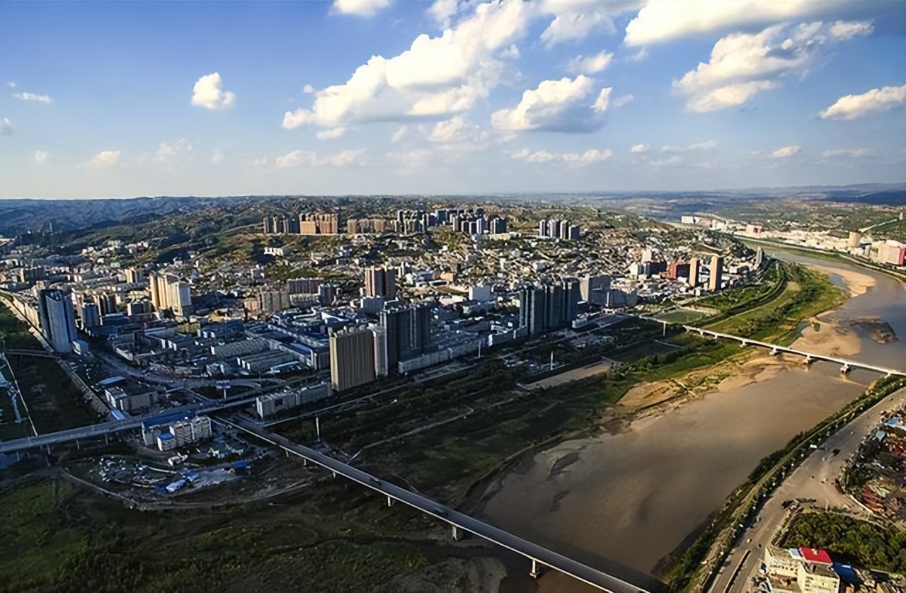 距离最近的两座县城，不仅相隔仅300米，为何还被称为*晋秦**之好？