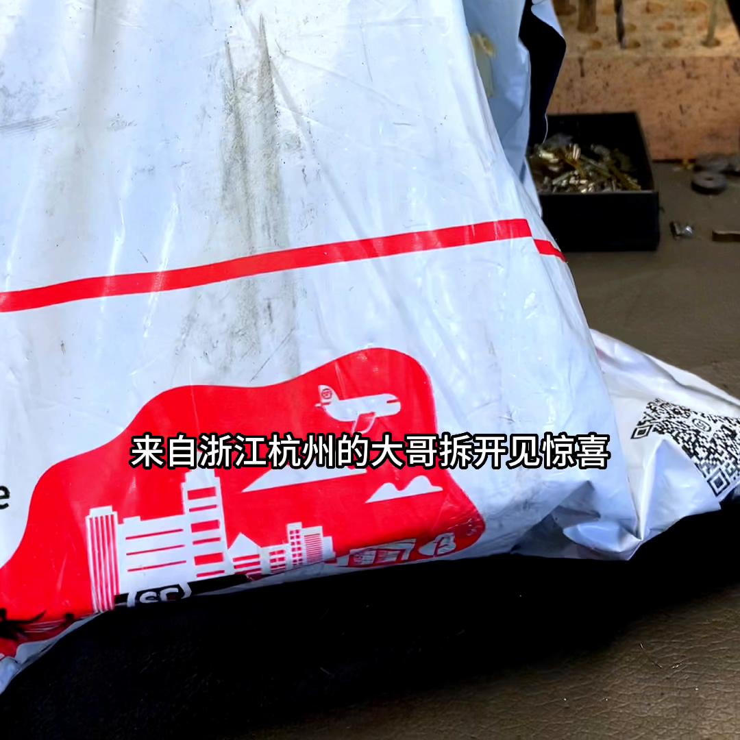 清洗zippo锈迹,zippo铰链维修